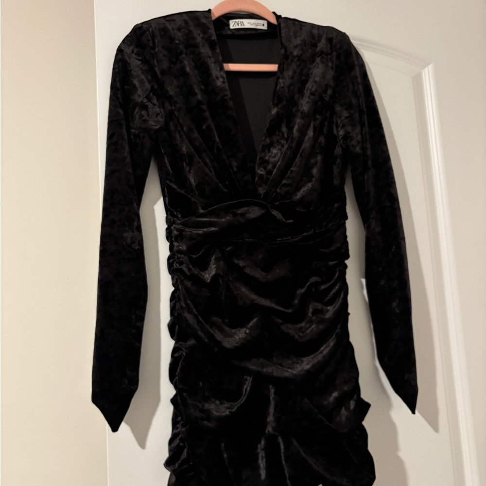 Zara Black Long Sleeve Velvet Dress